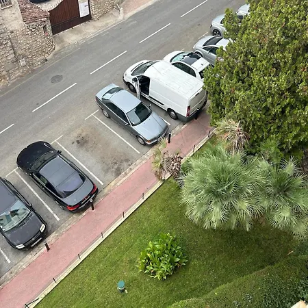 Avec Terrasse, Parking, Piscine Proche Et Centre A كان